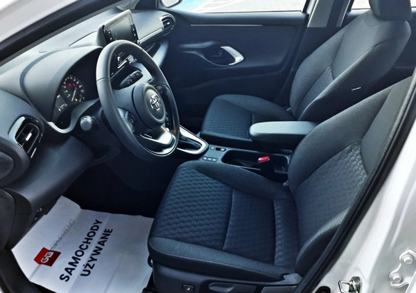 Toyota Yaris cena 94900 przebieg: 169, rok produkcji 2023 z Poznań małe 232